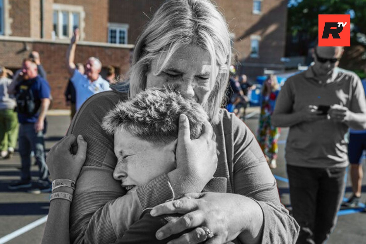 BREAKING: 2 Children Killed, 17 Injured in Shooting at Minneapolis Catholic School; Gunman Dead